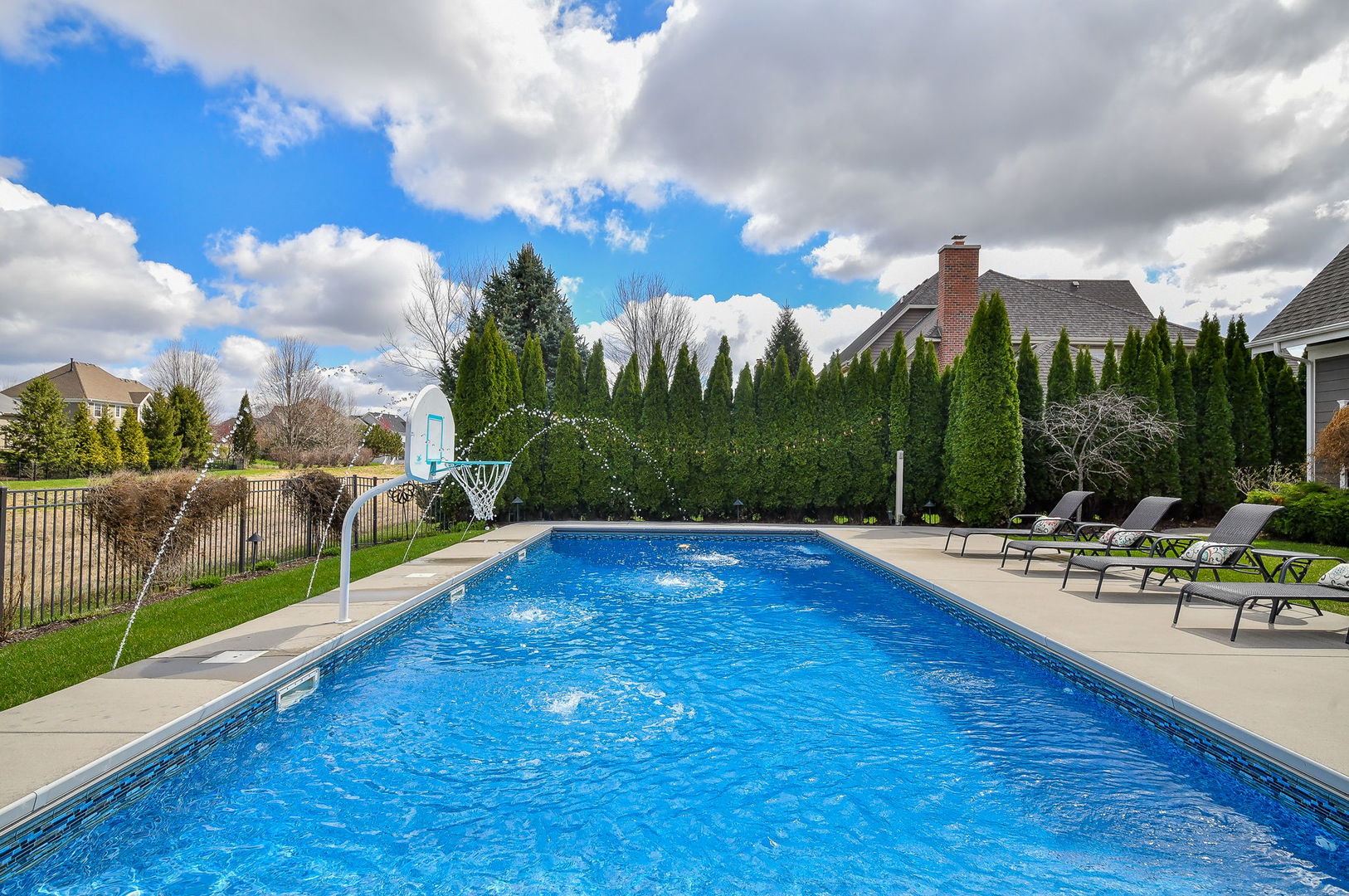 39W914 Kellar Square, Geneva, IL 60134