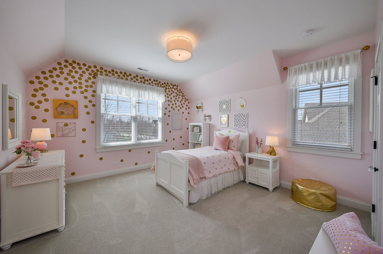 39W914 Kellar Square, Geneva, IL 60134