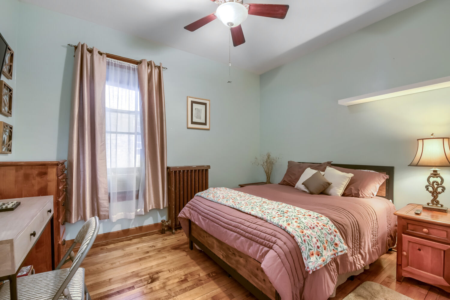 2231 N Lawndale Avenue, Chicago, IL 60647