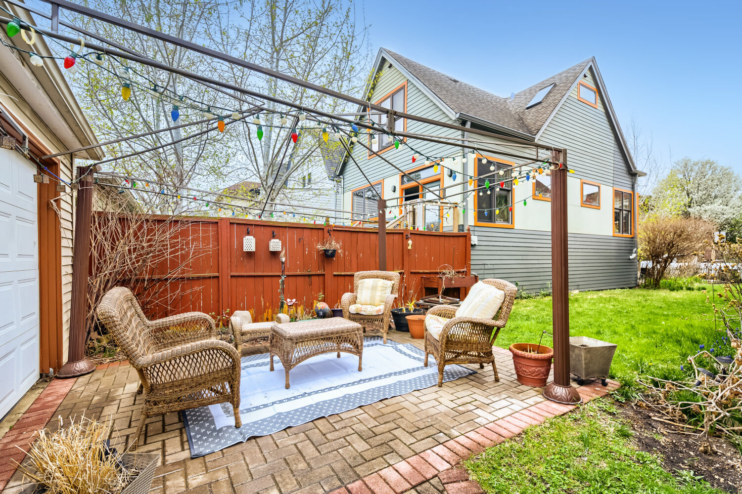 2231 N Lawndale Avenue, Chicago, IL 60647