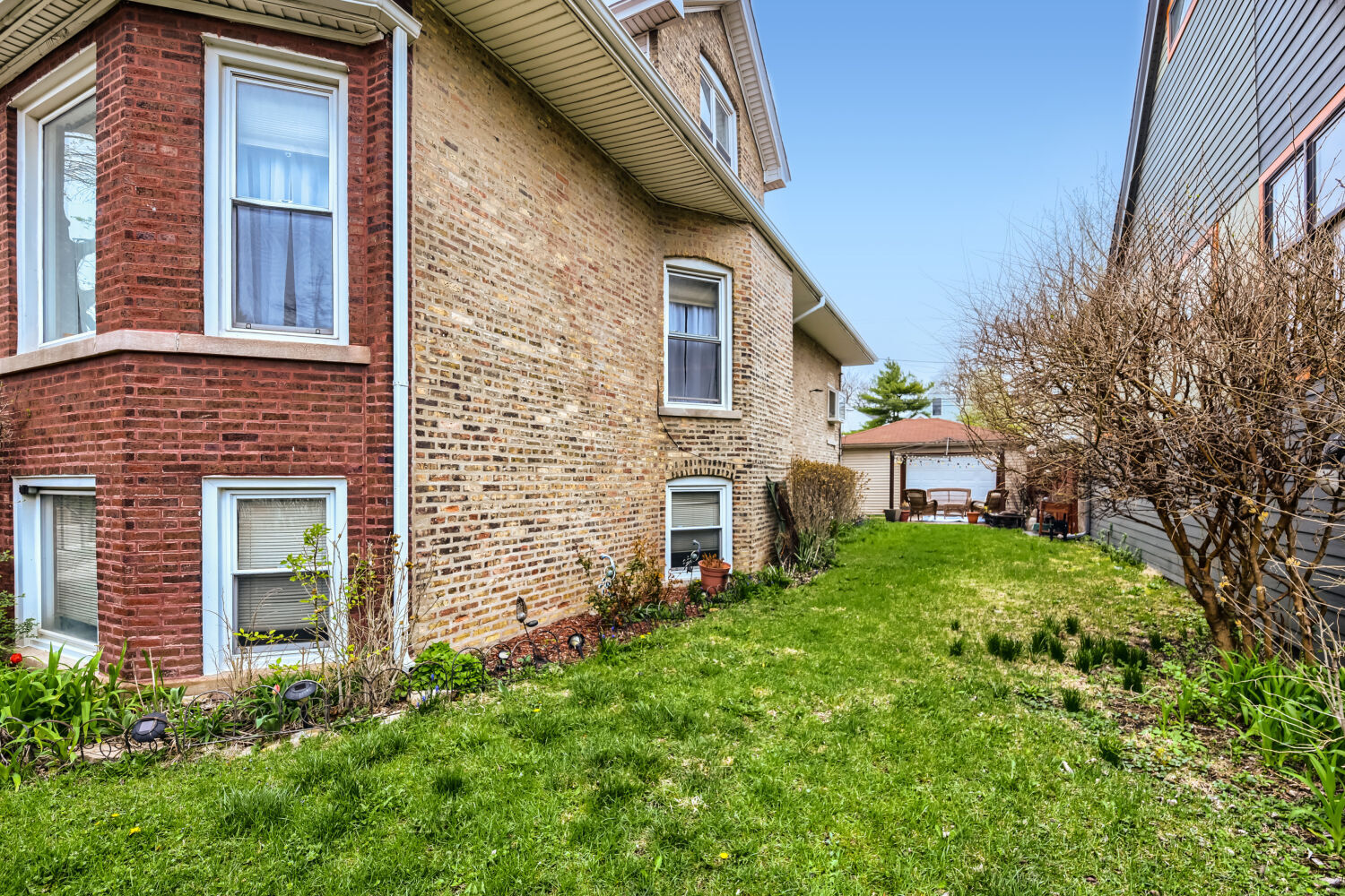 2231 N Lawndale Avenue, Chicago, IL 60647