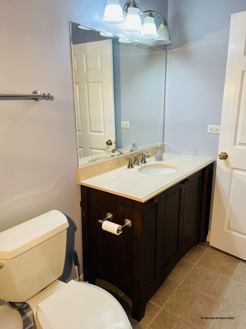 3175 Falling Waters Lane #0, Lindenhurst, IL 60046