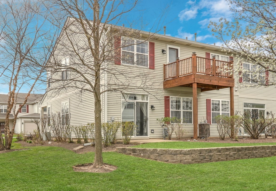 3175 Falling Waters Lane #0, Lindenhurst, IL 60046