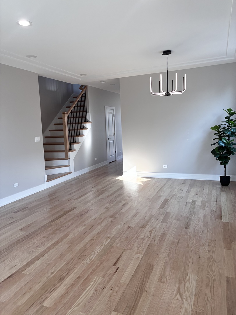 3755 N Odell Avenue, Chicago, IL 60634