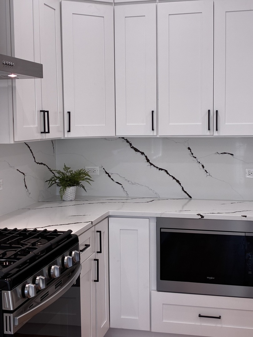 3755 N Odell Avenue, Chicago, IL 60634