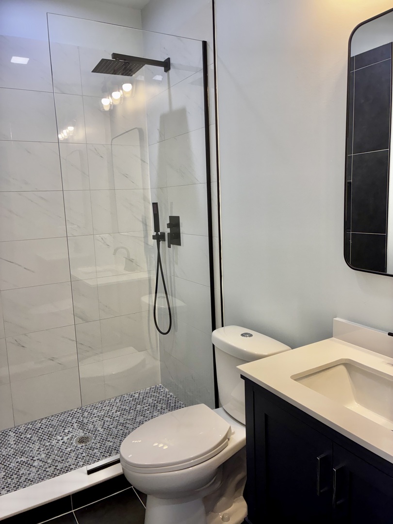 3755 N Odell Avenue, Chicago, IL 60634