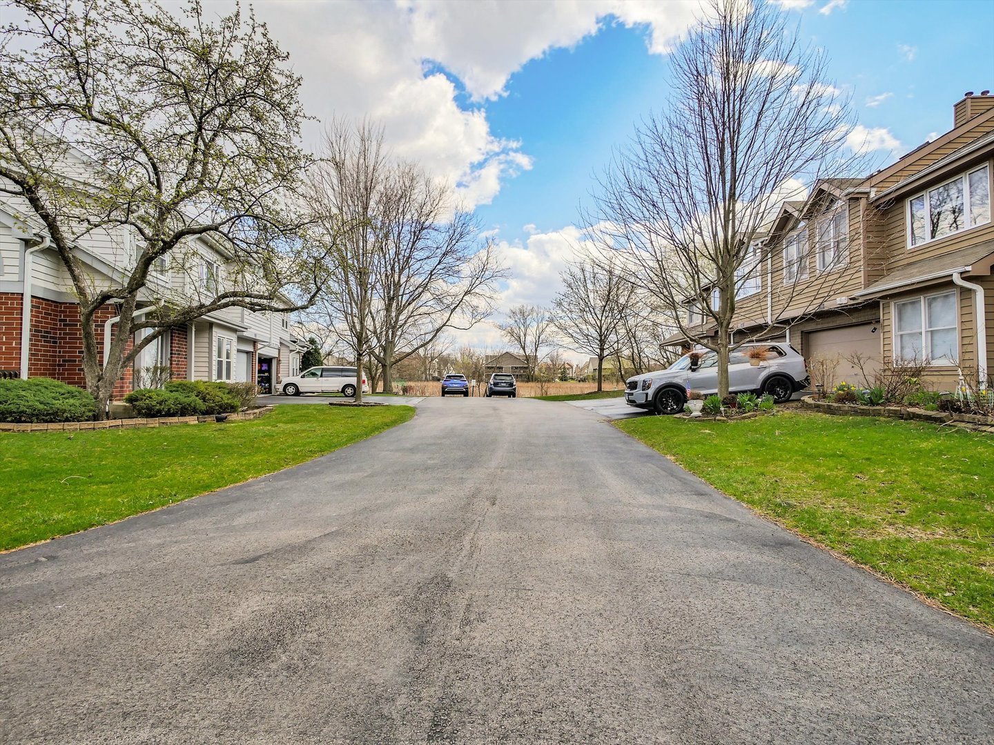 7945 Stewart Drive, Darien, IL 60561