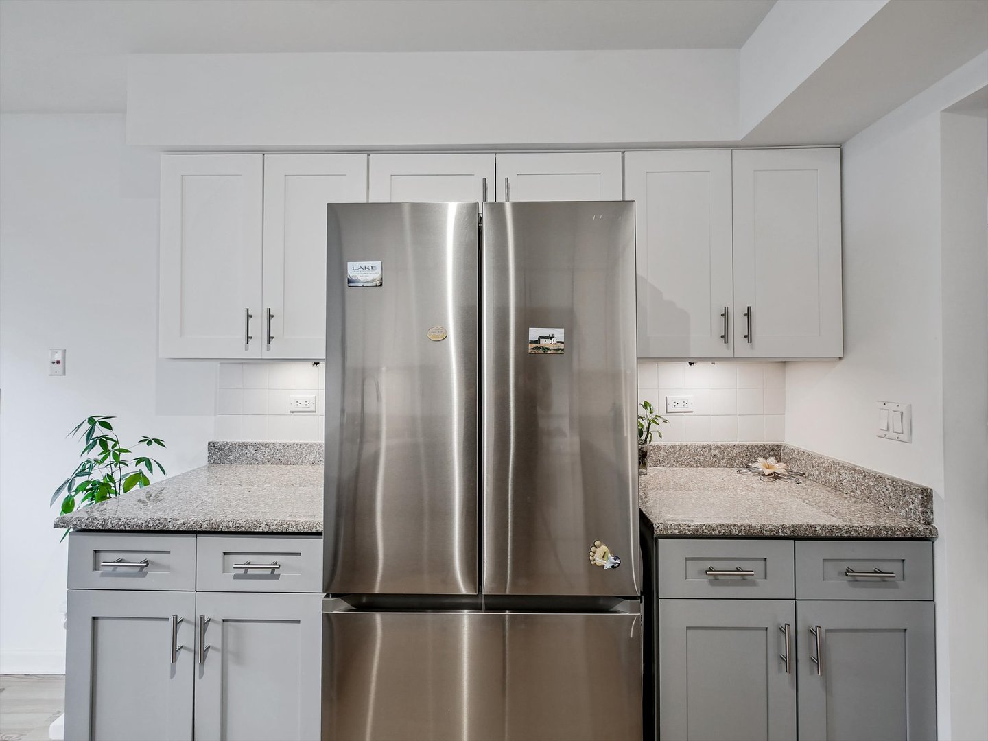 7945 Stewart Drive, Darien, IL 60561