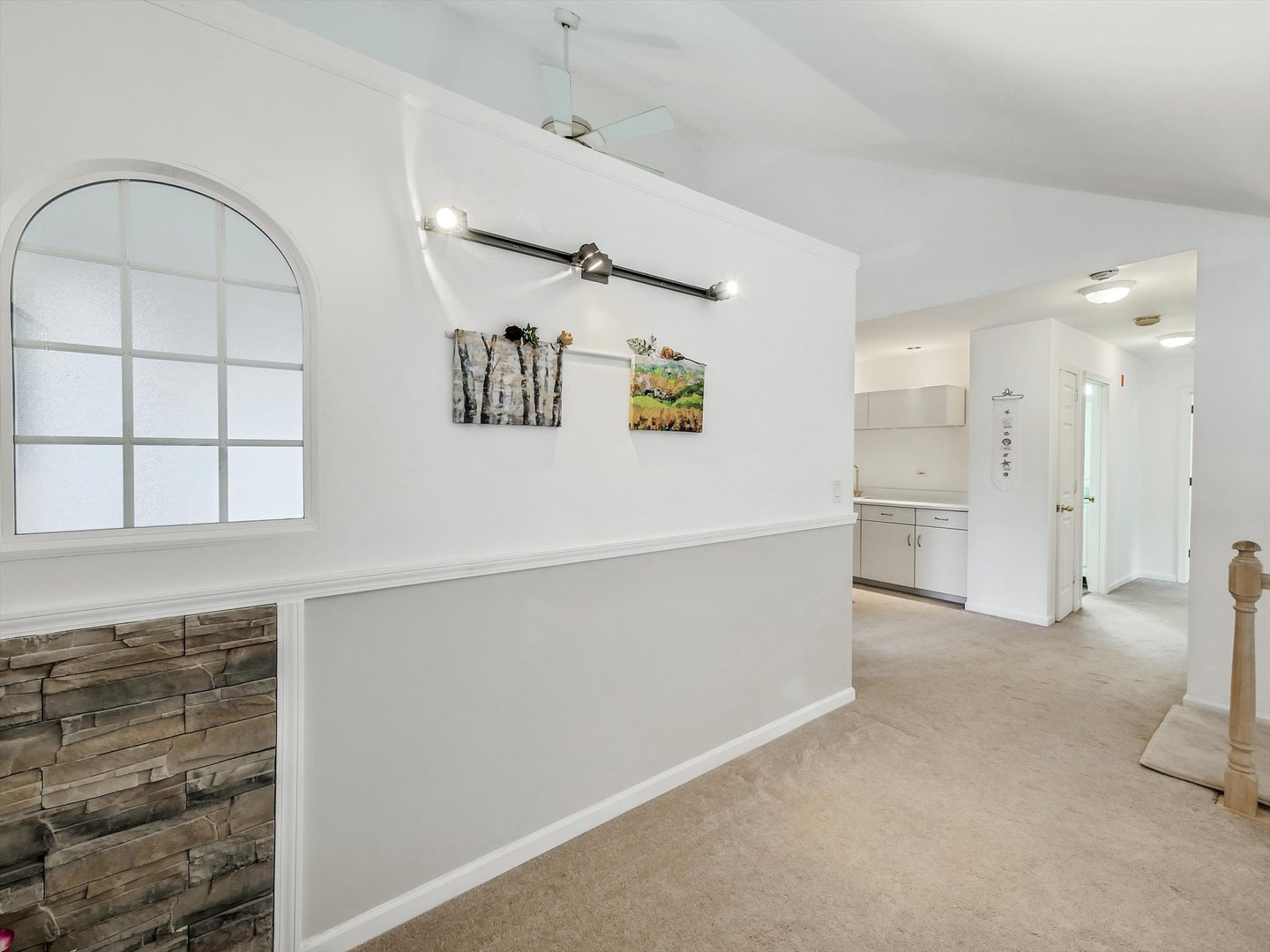 7945 Stewart Drive, Darien, IL 60561