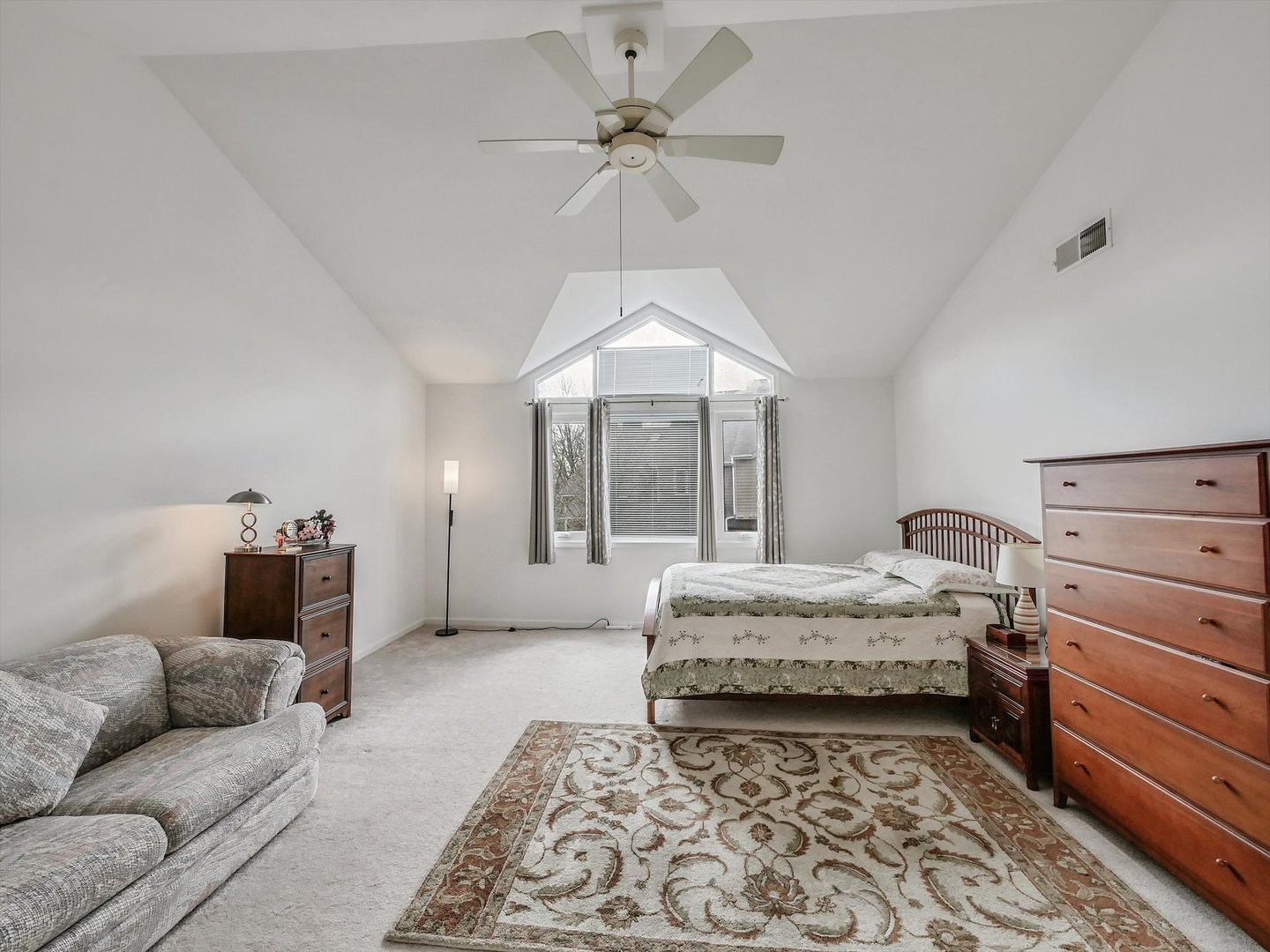 7945 Stewart Drive, Darien, IL 60561