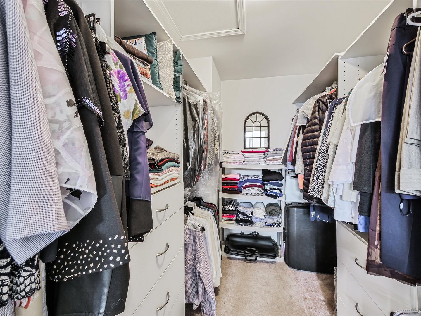 7945 Stewart Drive, Darien, IL 60561