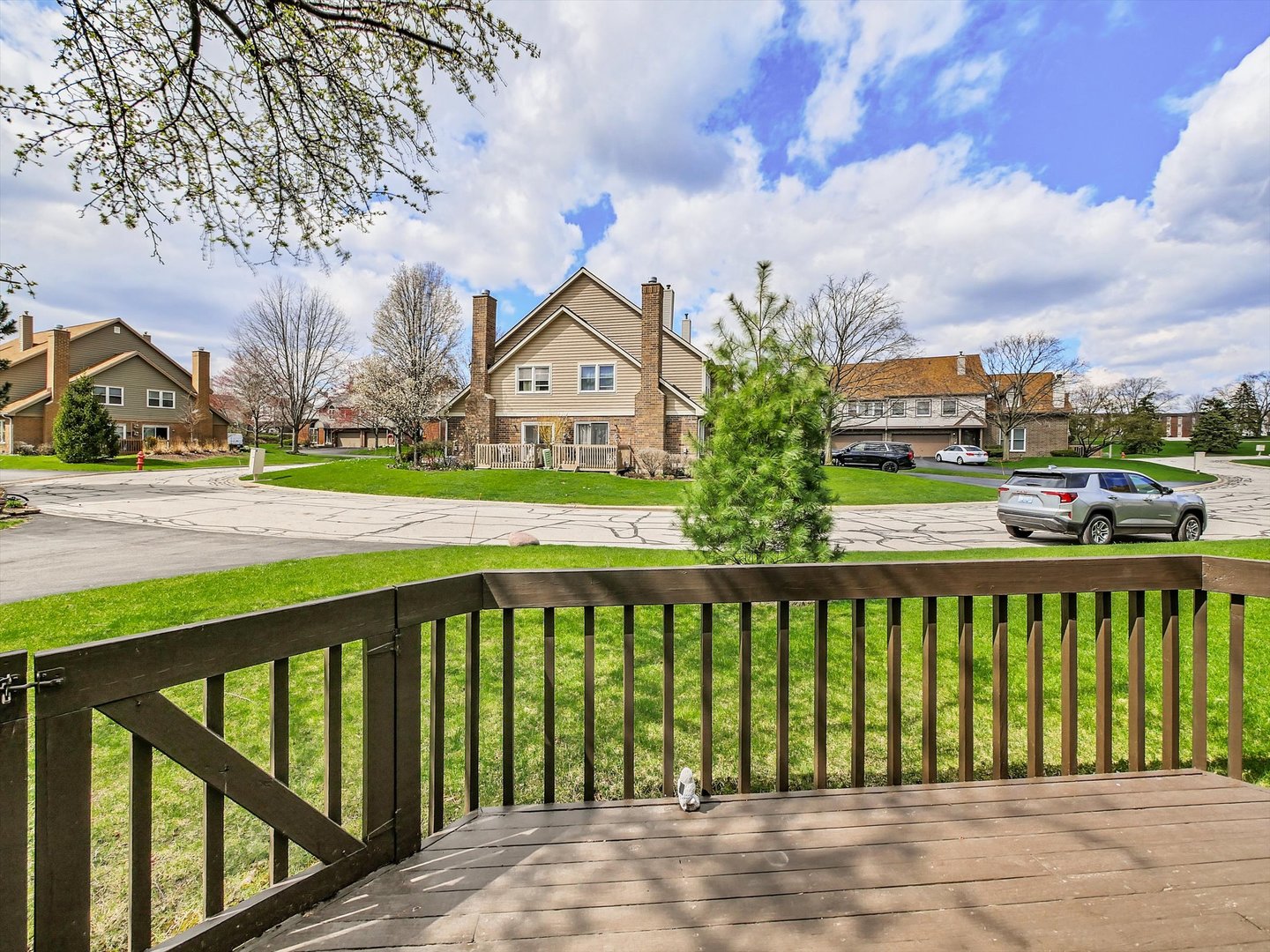 7945 Stewart Drive, Darien, IL 60561