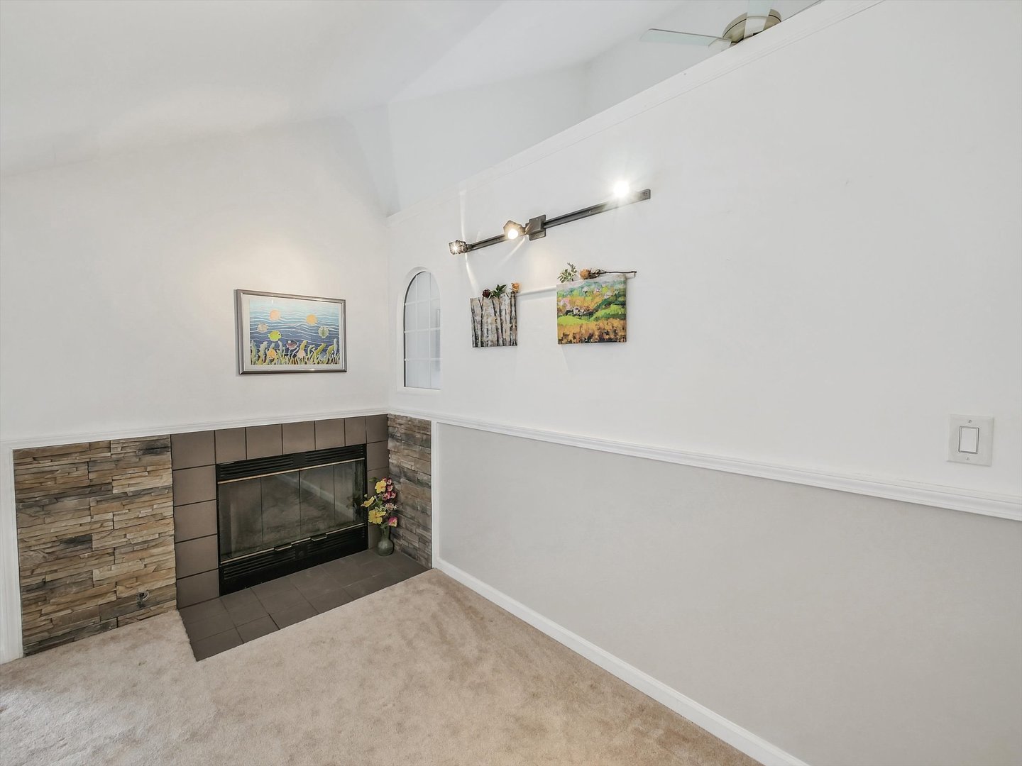 7945 Stewart Drive, Darien, IL 60561