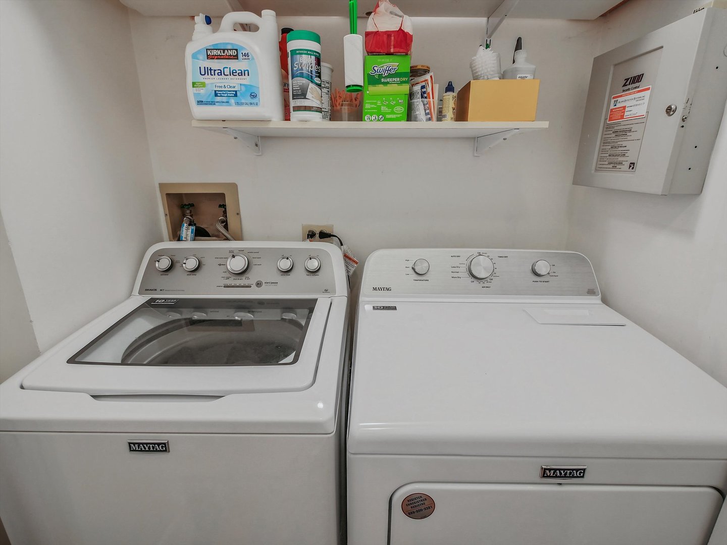 7945 Stewart Drive, Darien, IL 60561