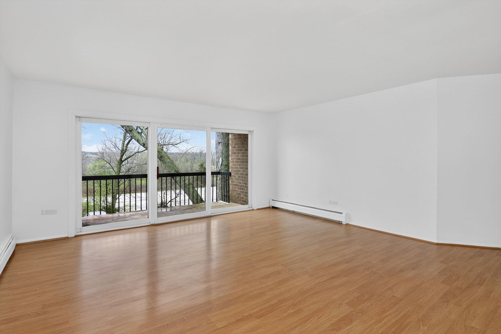 8305 Route 53 #A15, Woodridge, IL 60517