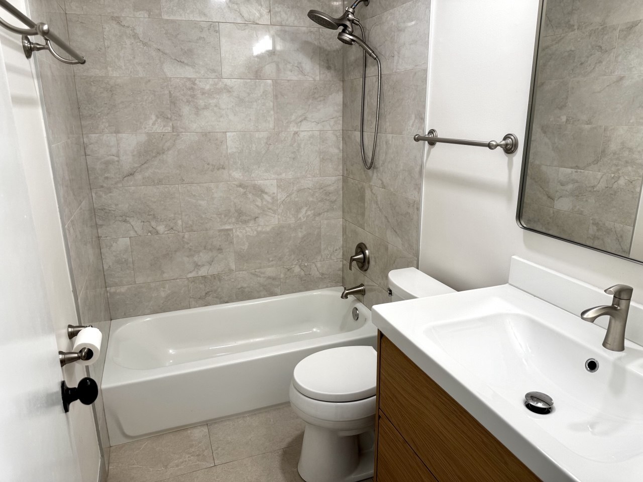 2215 Nichols Road #C, Arlington Heights, IL 60004