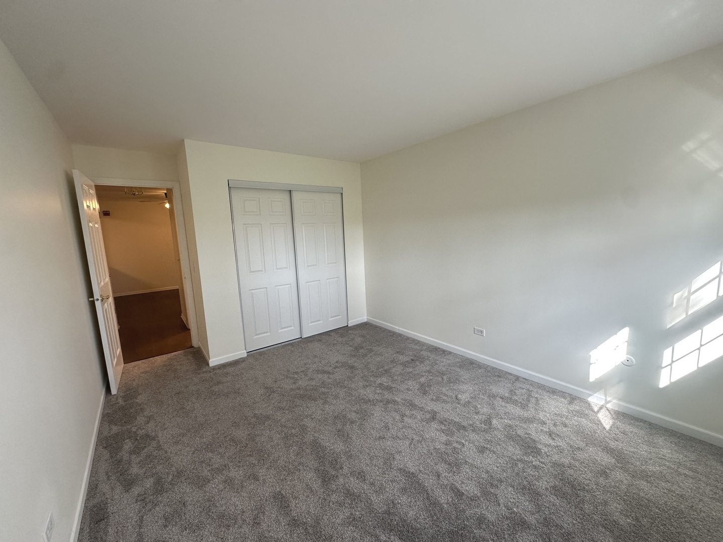 2331 Ogden Avenue #4, Downers Grove, IL 60515