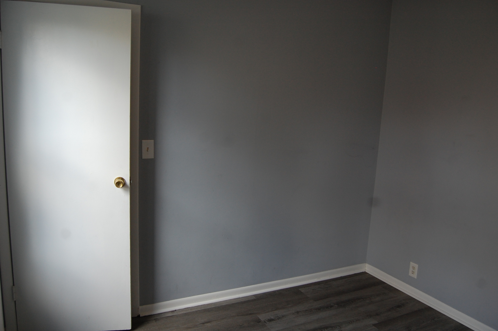 430 S Monterey Avenue, Villa Park, IL 60181