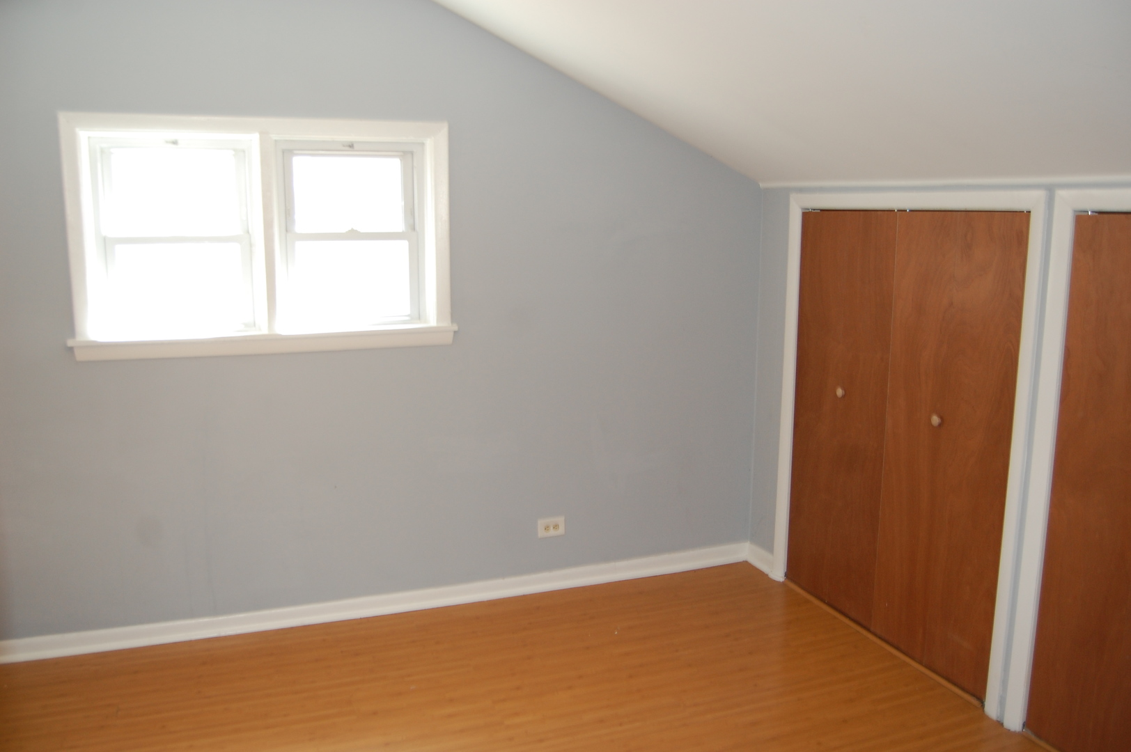 430 S Monterey Avenue, Villa Park, IL 60181