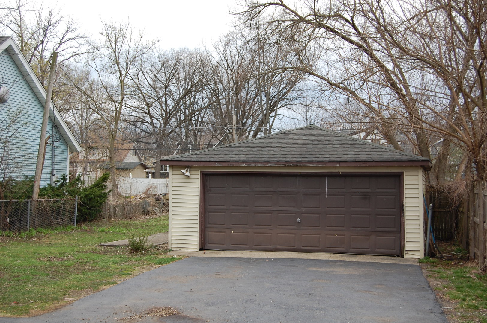 430 S Monterey Avenue, Villa Park, IL 60181