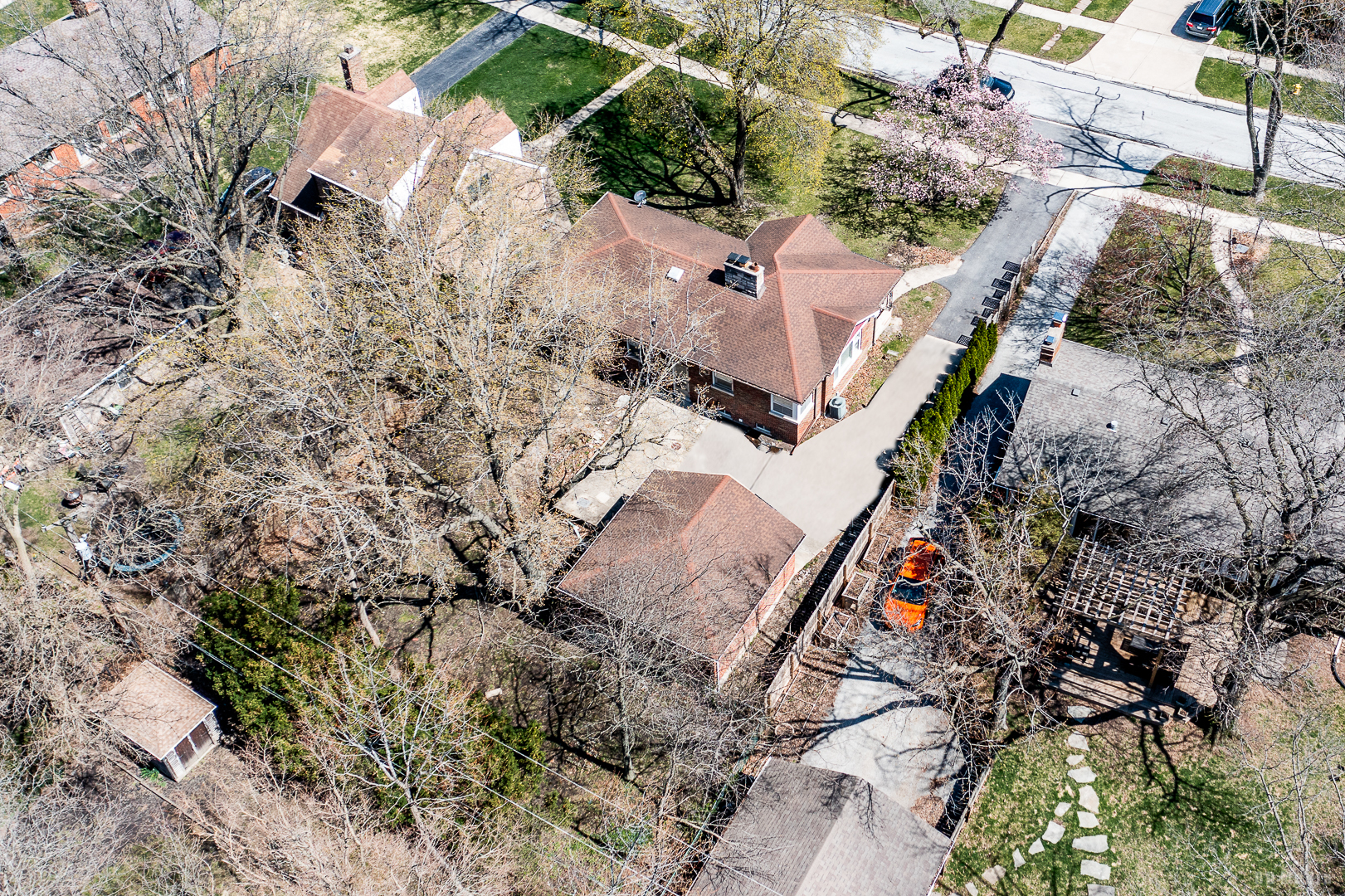 618 Dundee Avenue, Flossmoor, IL 60422