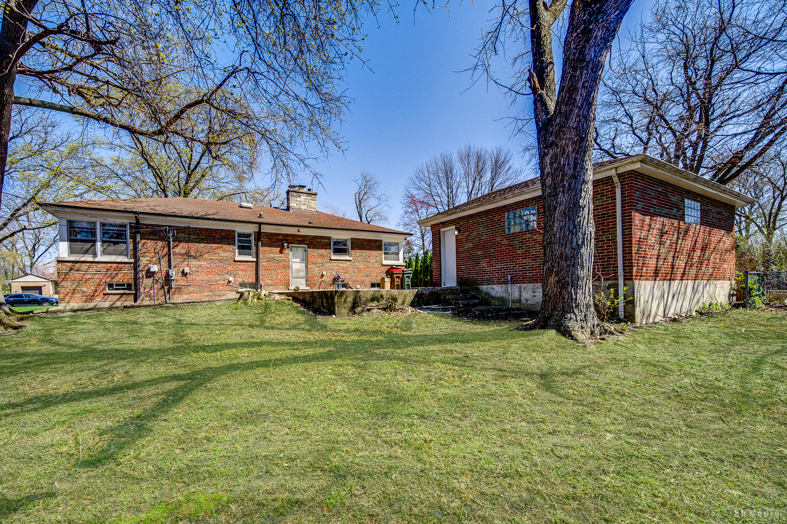 618 Dundee Avenue, Flossmoor, IL 60422