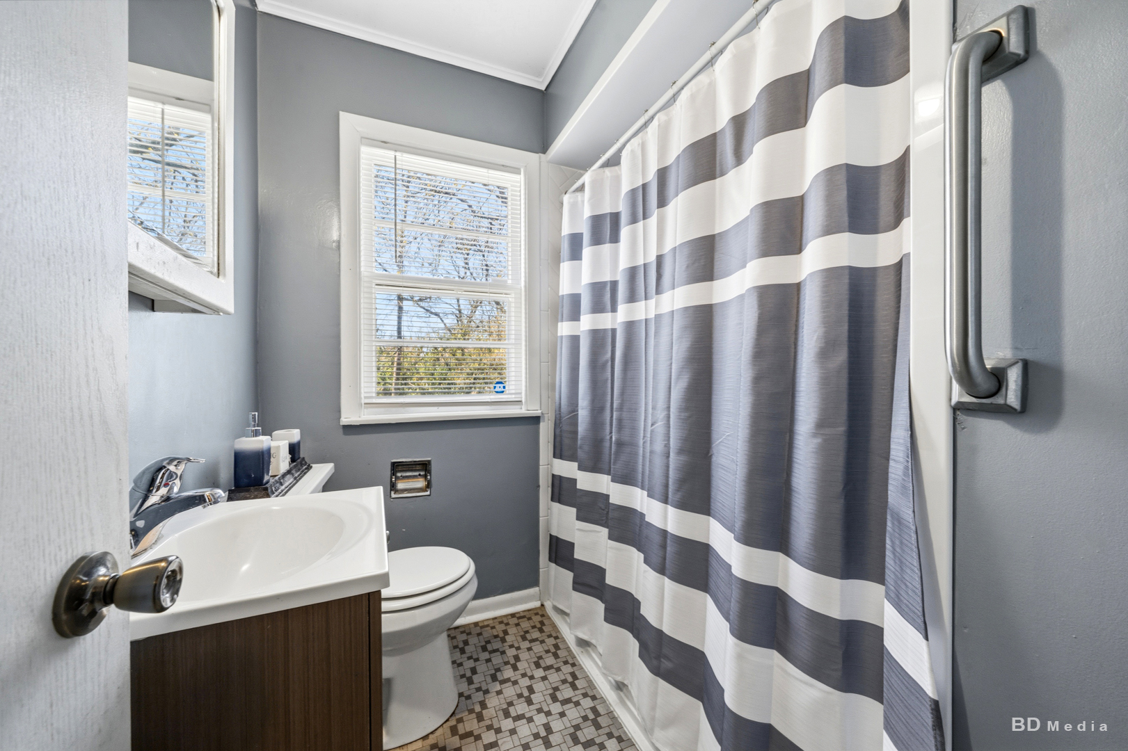 618 Dundee Avenue, Flossmoor, IL 60422