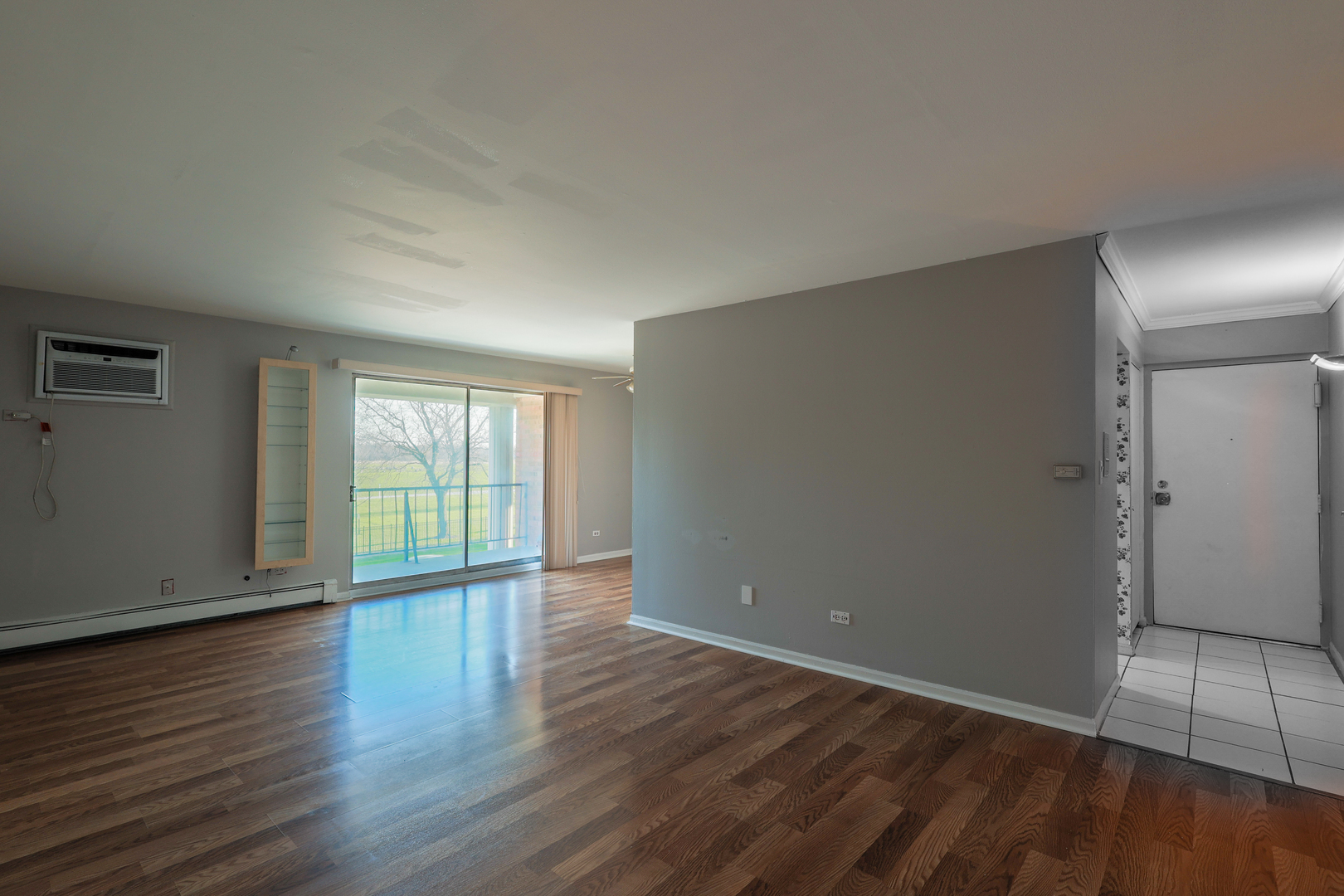 4410 W 111th Street #302, Oak Lawn, IL 60453