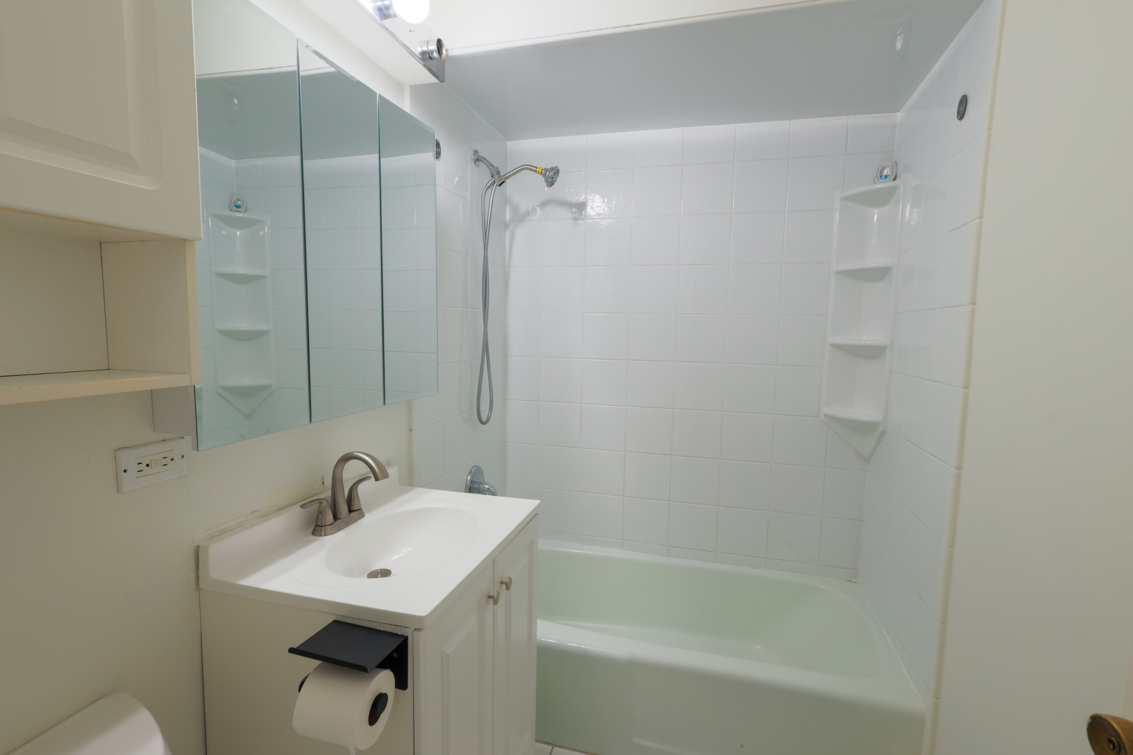 4410 W 111th Street #302, Oak Lawn, IL 60453