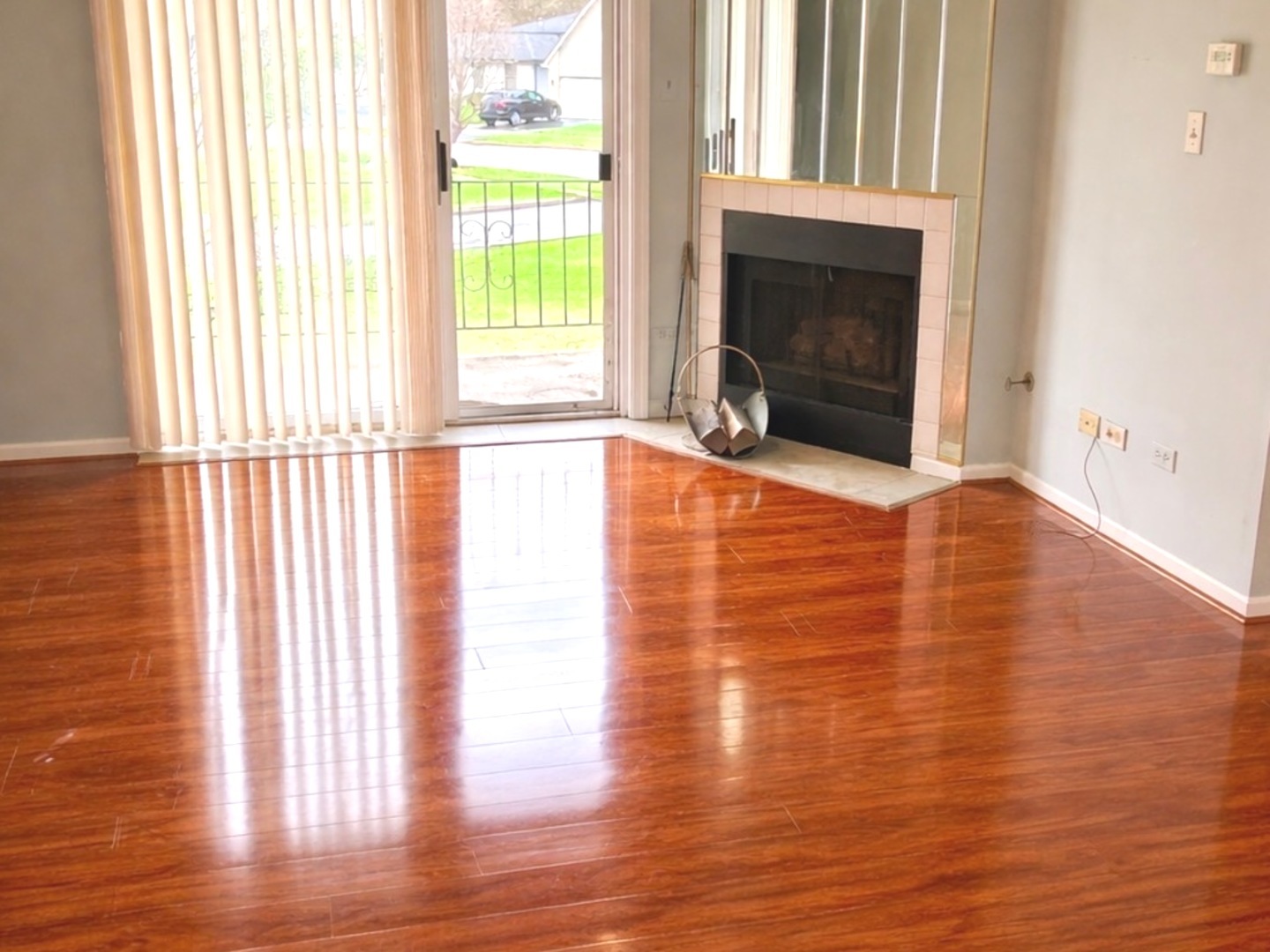 18320 Robin Lane #D2, Homewood, IL 60430