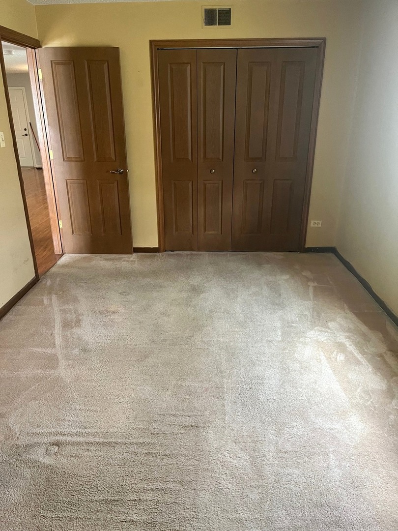 18320 Robin Lane #D2, Homewood, IL 60430