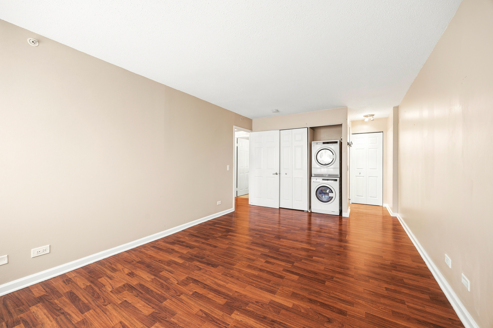 1800 Huntington Boulevard #412, Hoffman Estates, IL 60169