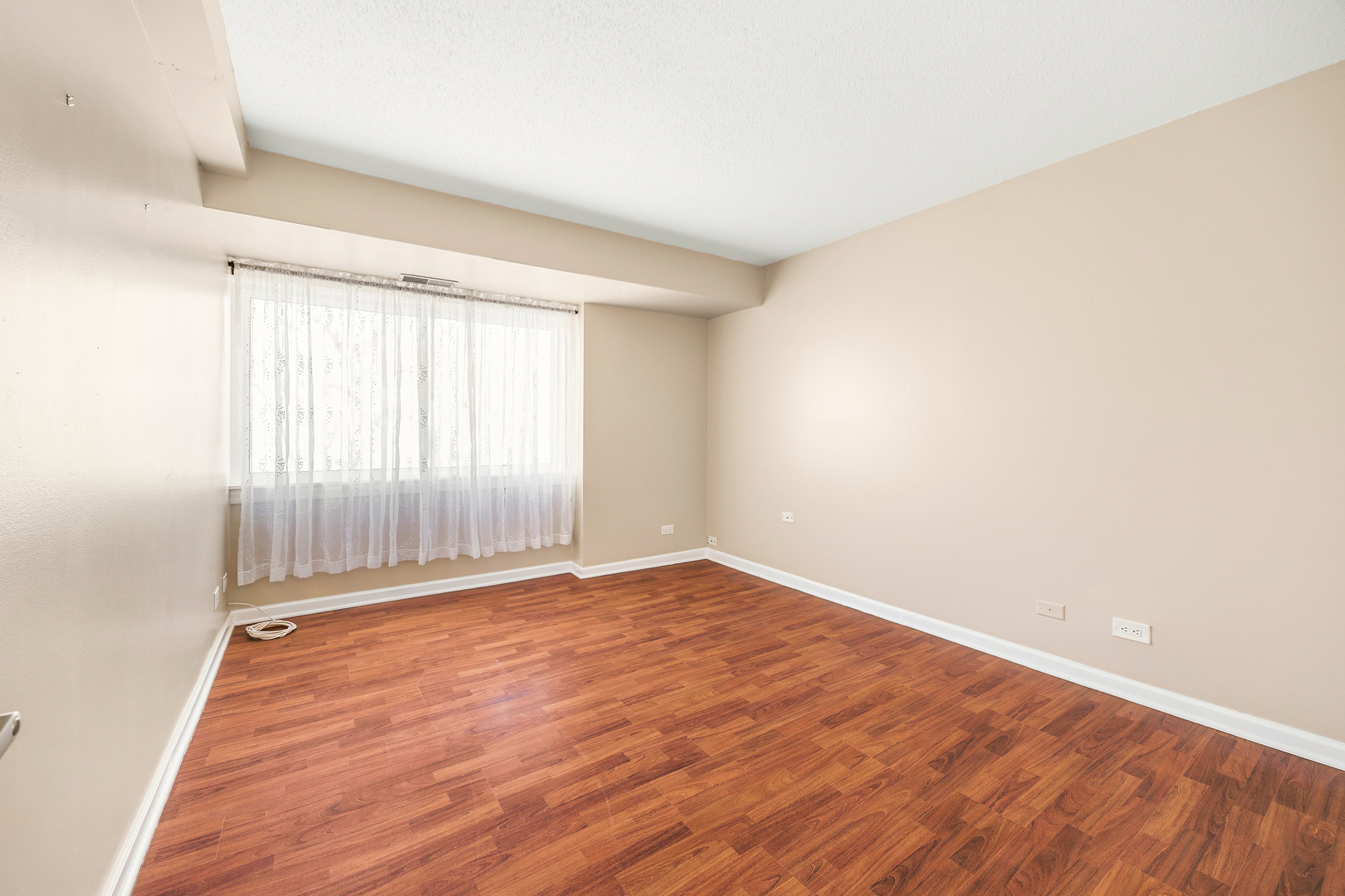 1800 Huntington Boulevard #412, Hoffman Estates, IL 60169