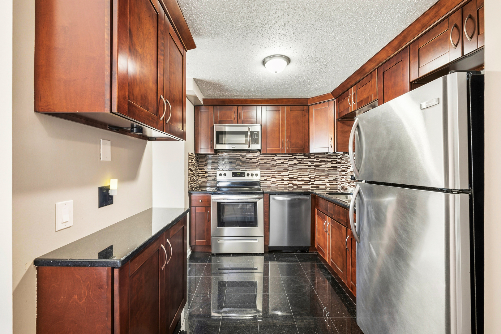 1800 Huntington Boulevard #412, Hoffman Estates, IL 60169