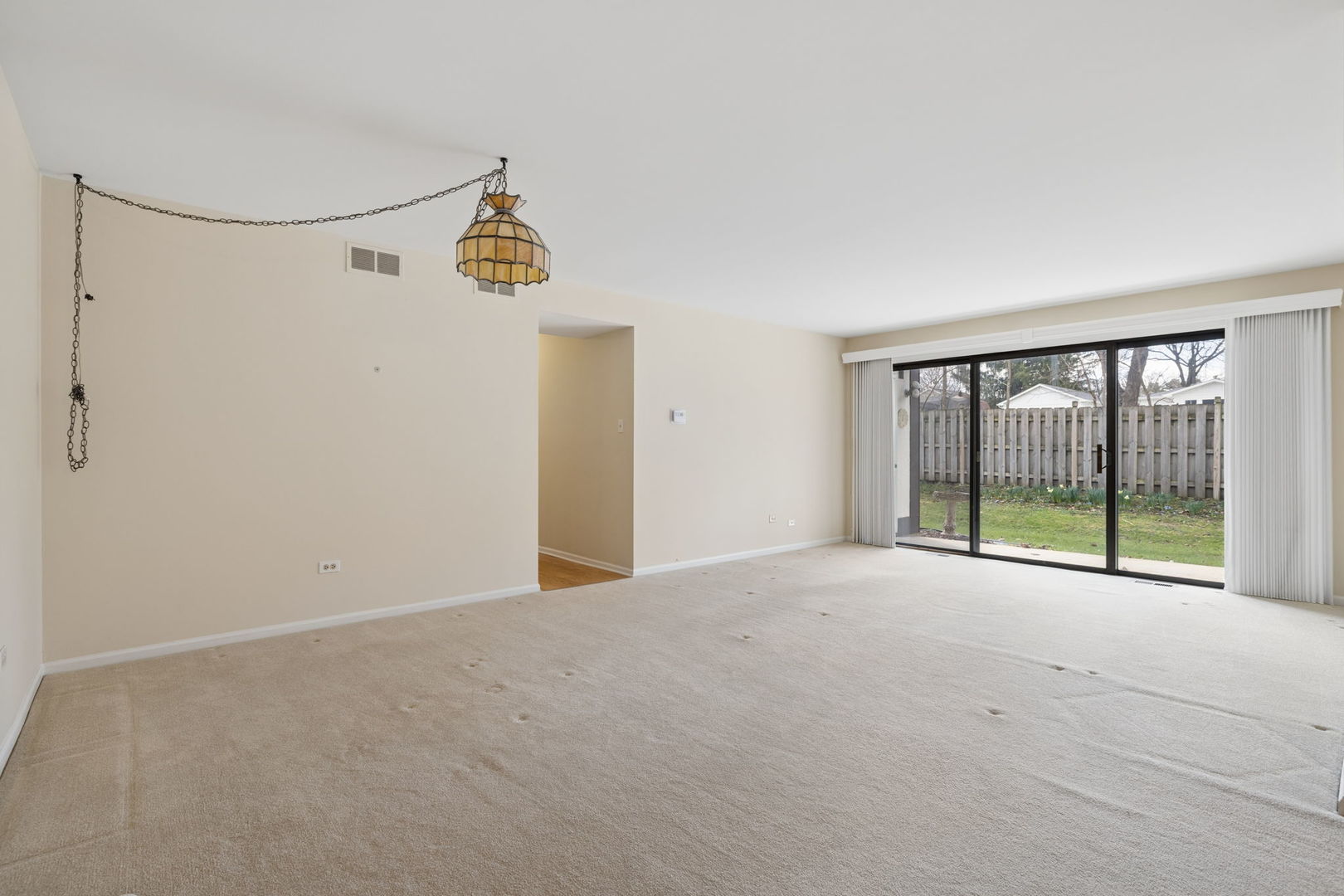 5851 Doe Circle #5851, Westmont, IL 60559