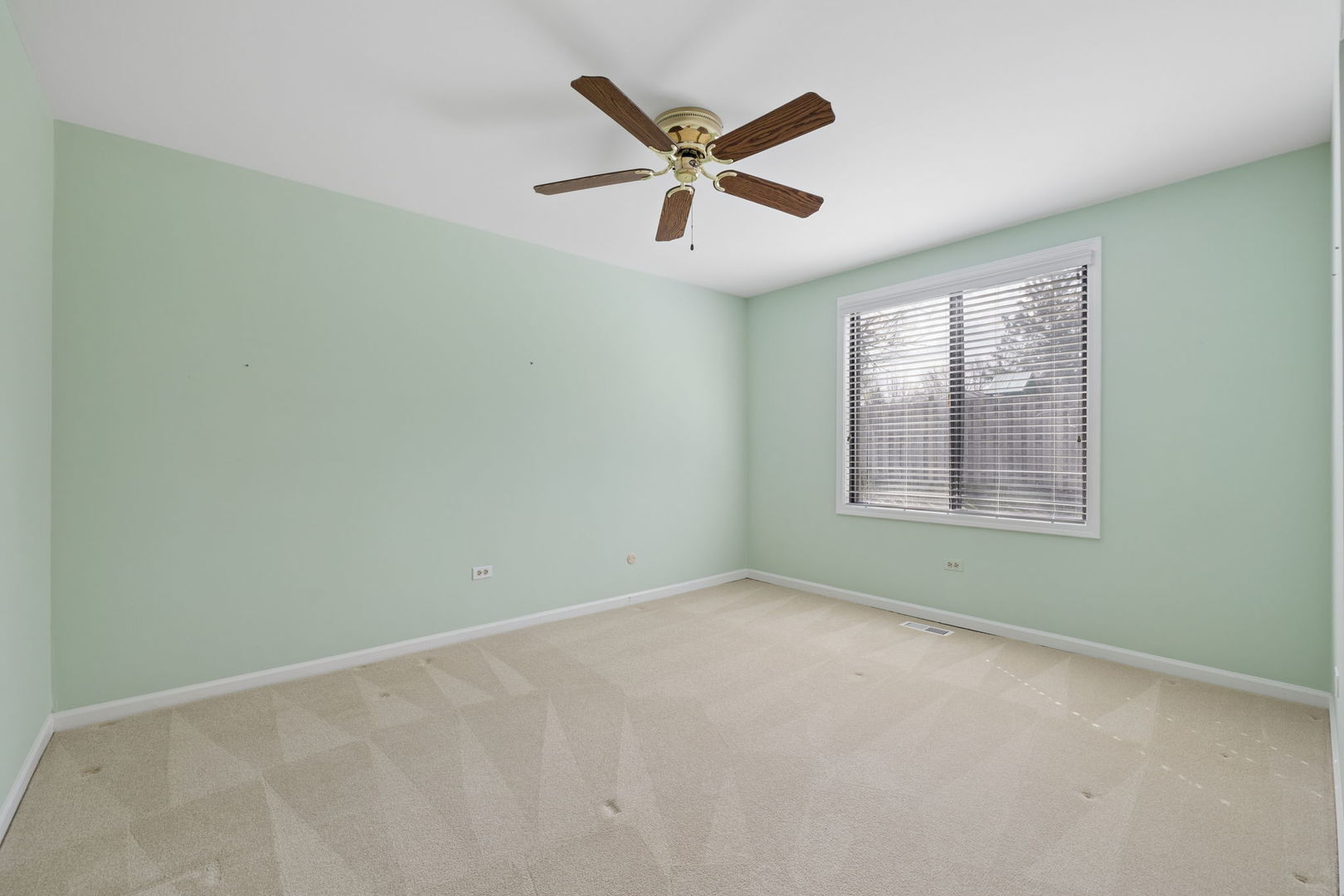 5851 Doe Circle #5851, Westmont, IL 60559