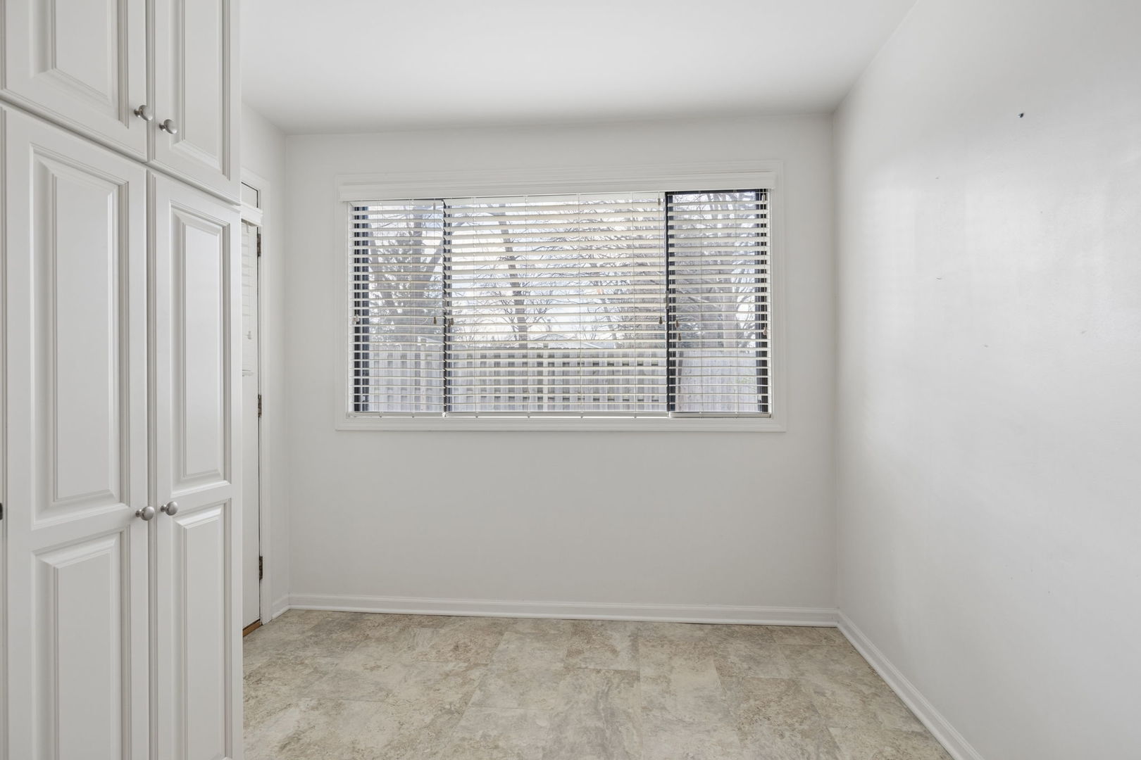 5851 Doe Circle #5851, Westmont, IL 60559