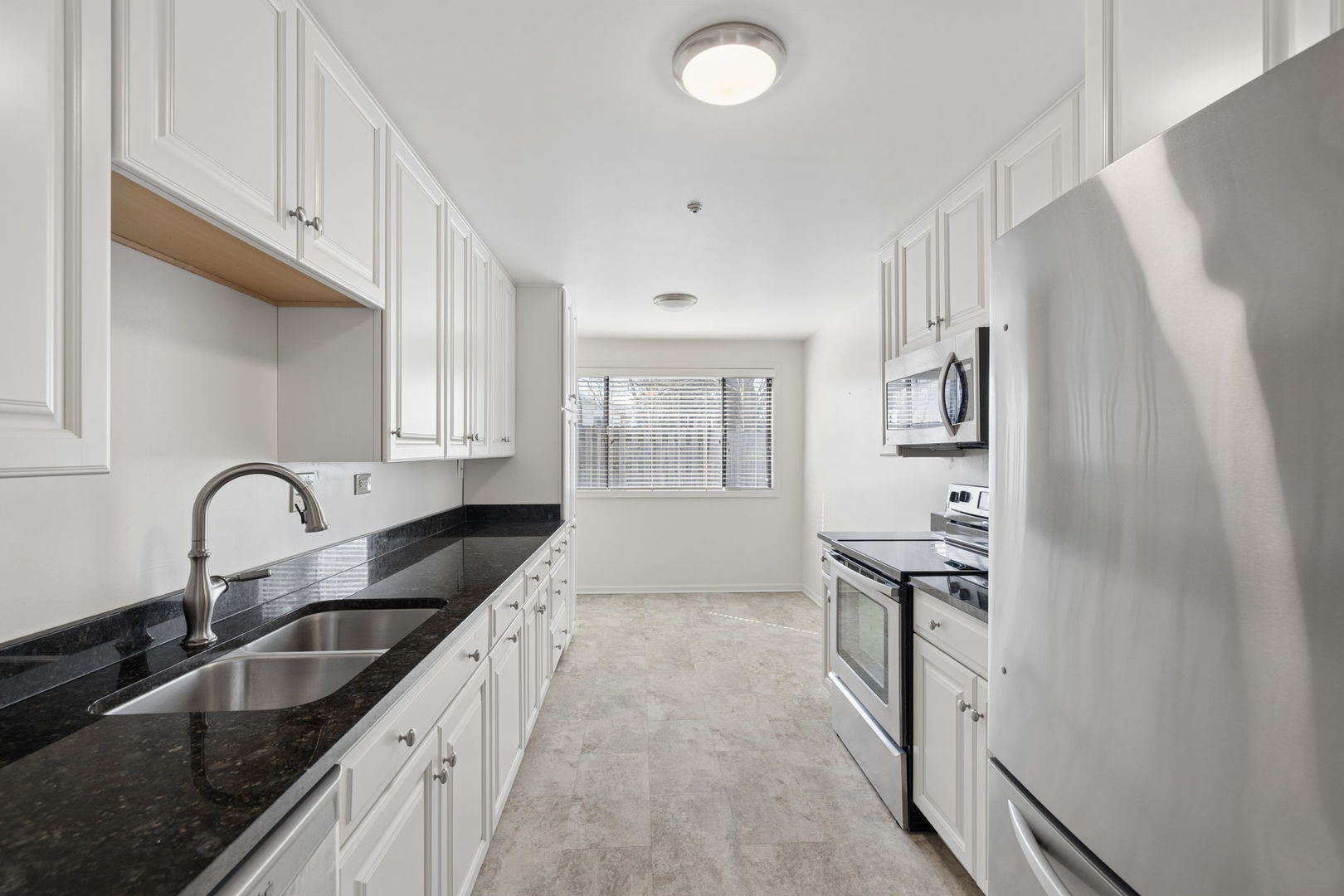 5851 Doe Circle #5851, Westmont, IL 60559