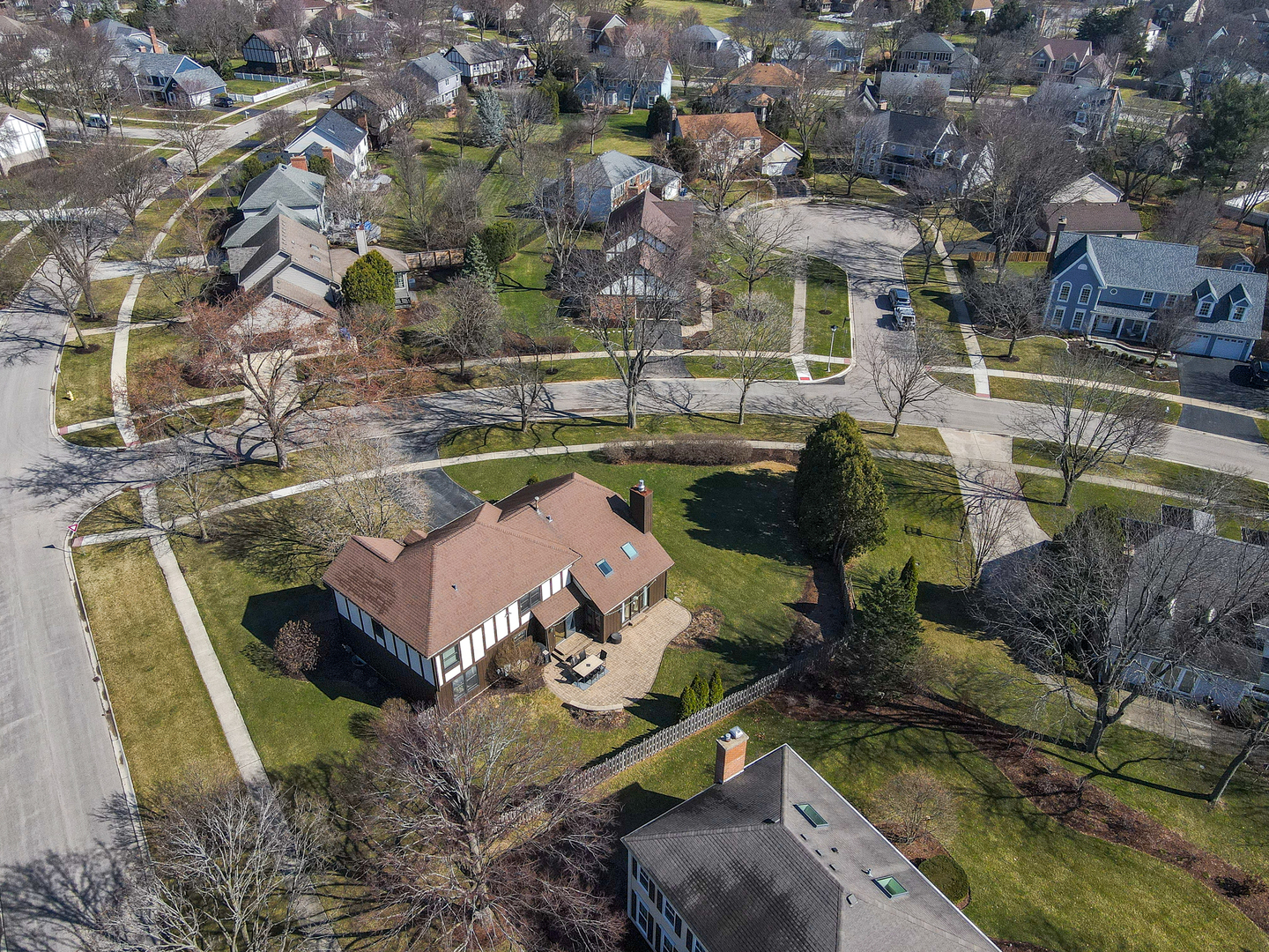 2012 Somerset Lane, Wheaton, IL 60189