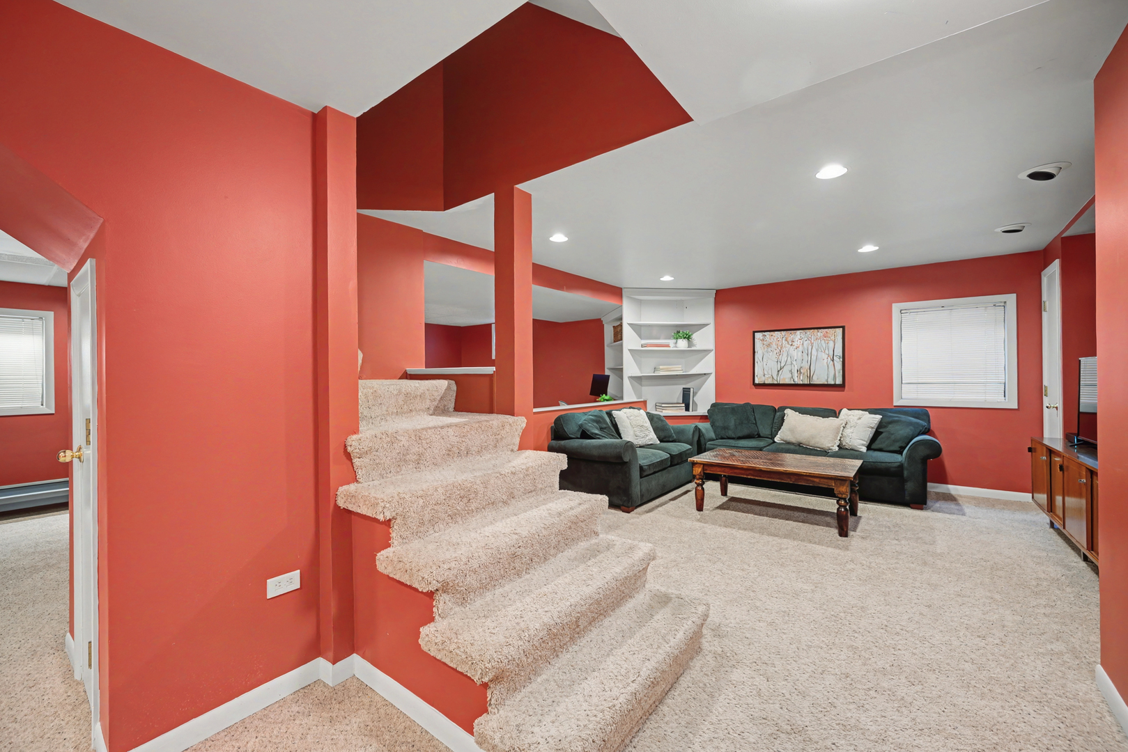 2012 Somerset Lane, Wheaton, IL 60189