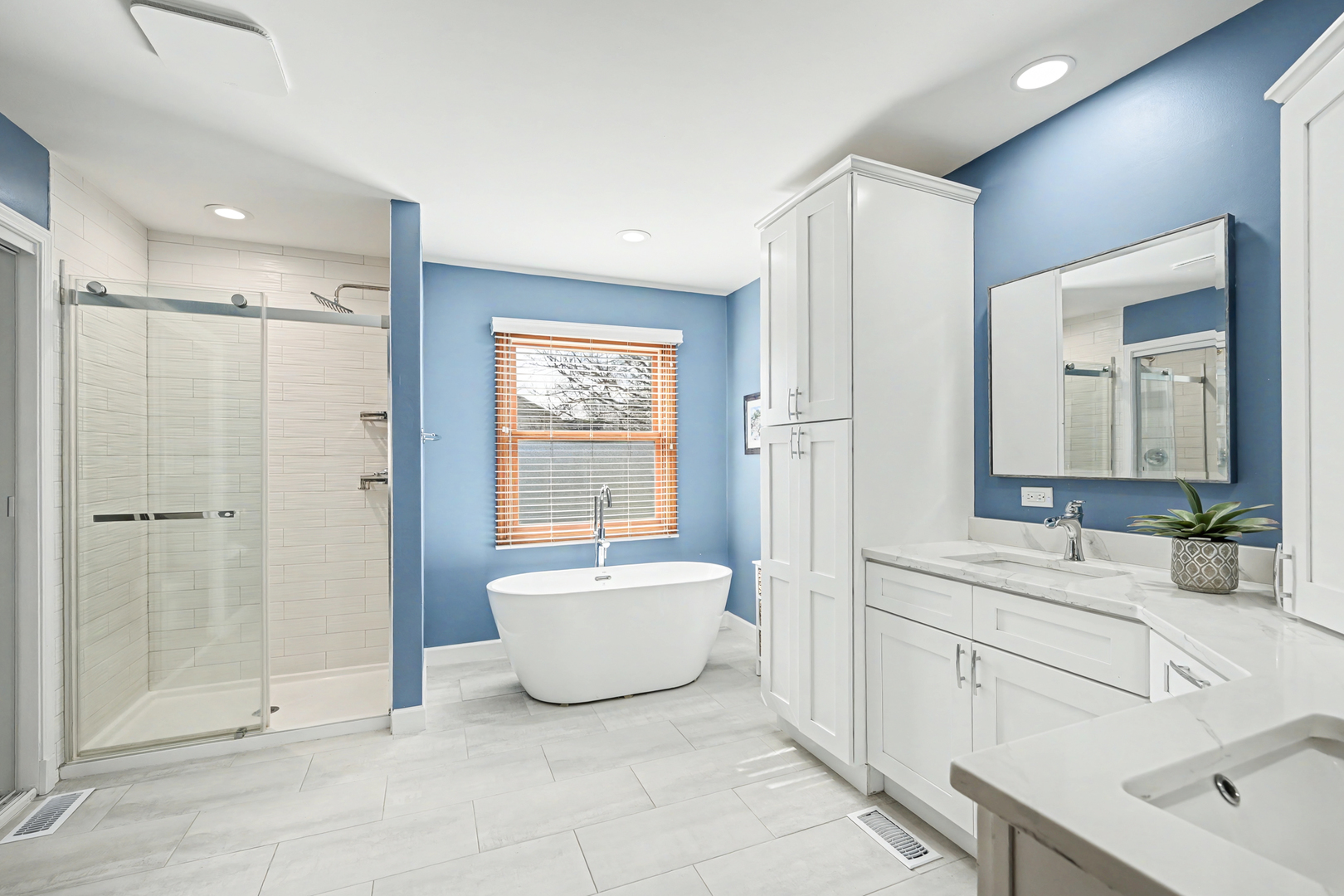 2012 Somerset Lane, Wheaton, IL 60189