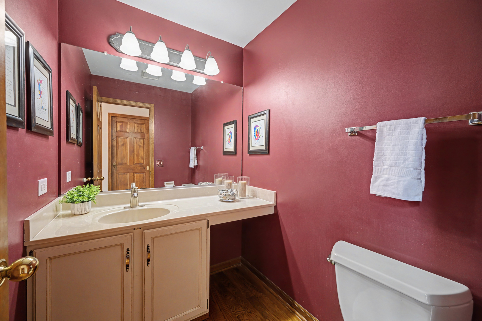 2012 Somerset Lane, Wheaton, IL 60189