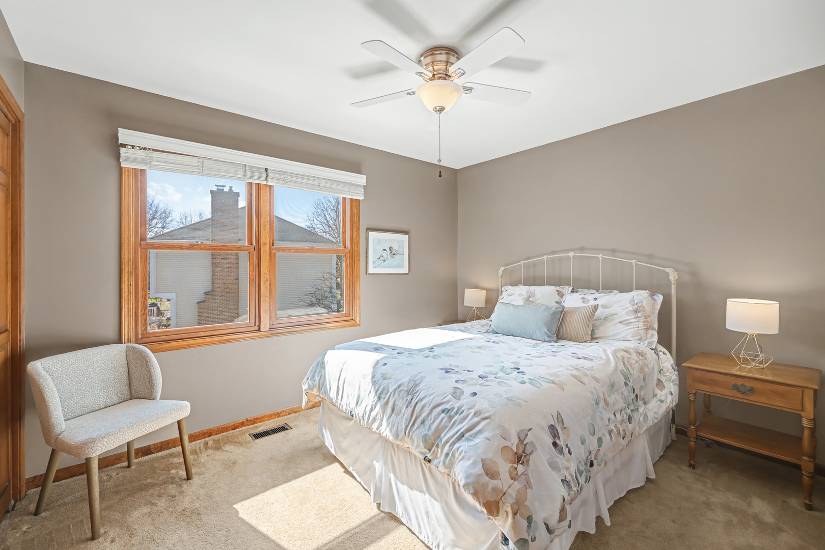 2012 Somerset Lane, Wheaton, IL 60189