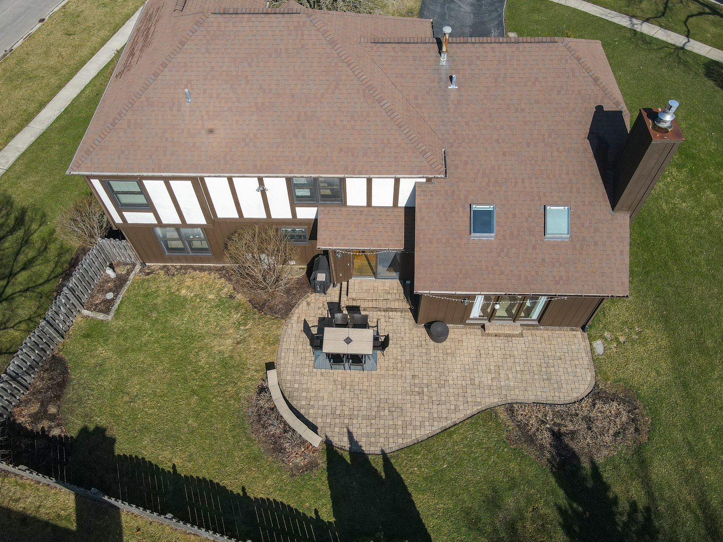 2012 Somerset Lane, Wheaton, IL 60189