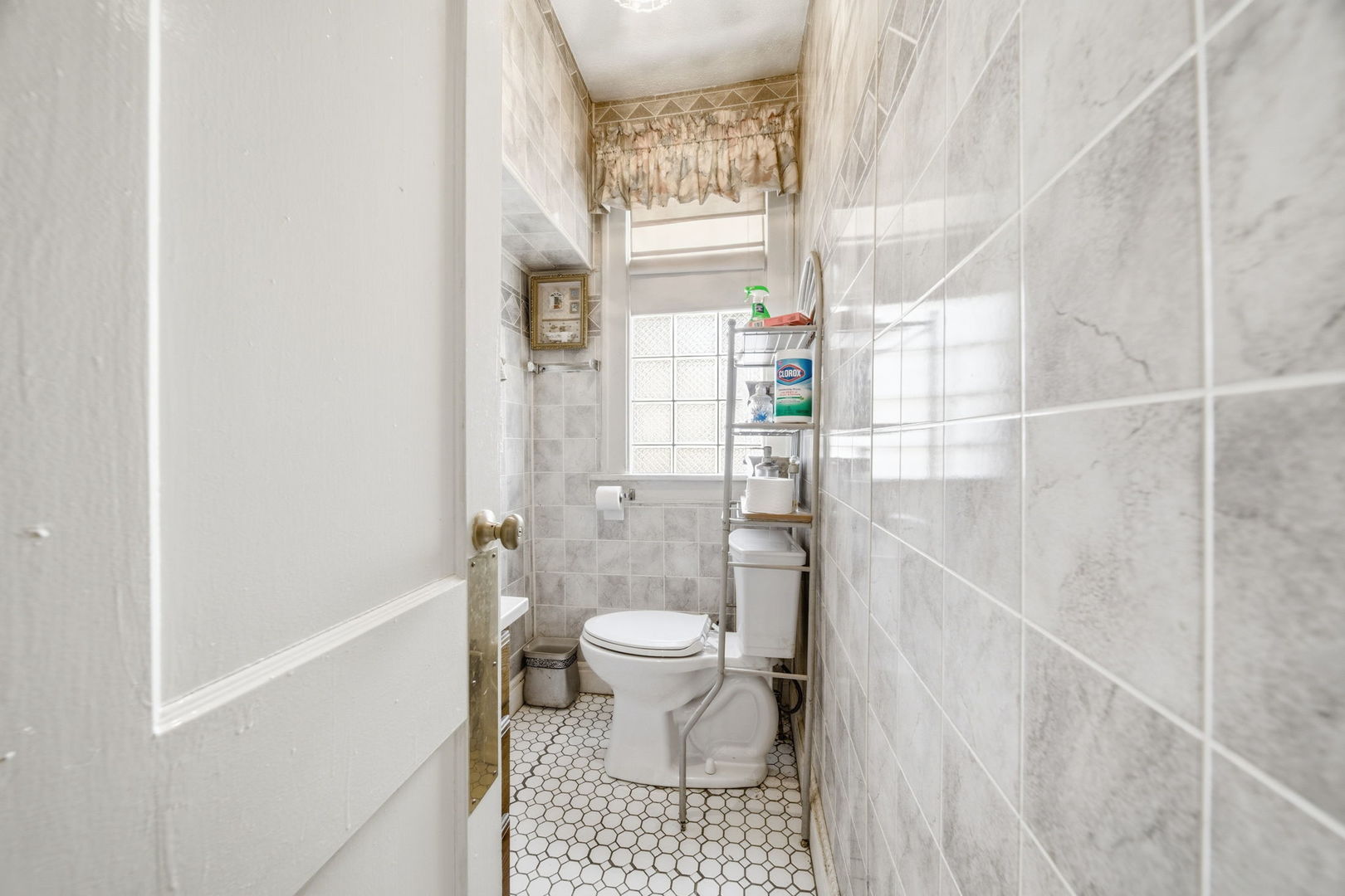 15 E 155th Street, Harvey, IL 60426