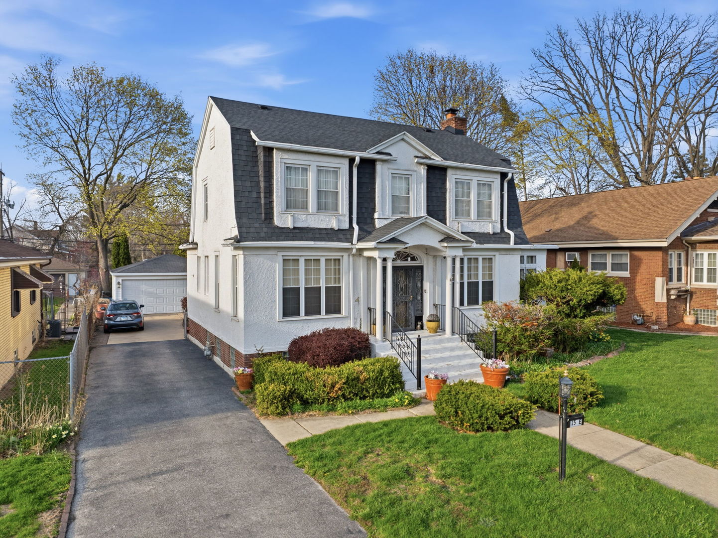 15 E 155th Street, Harvey, IL 60426