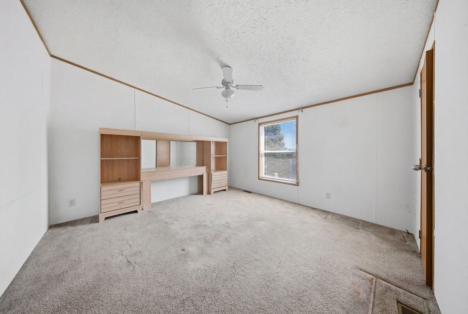 2295 Iris Avenue, Belvidere, IL 61008