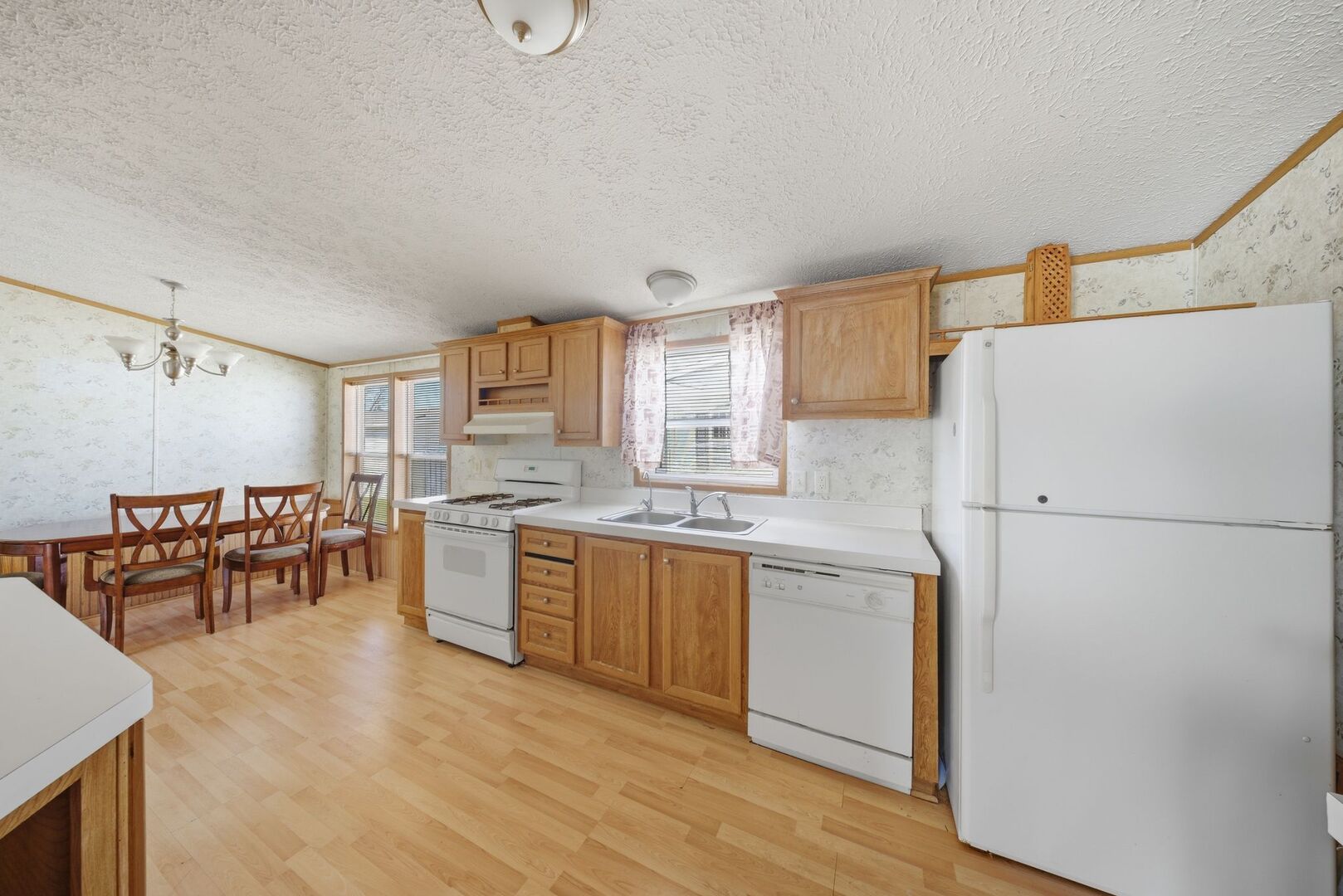 2295 Iris Avenue, Belvidere, IL 61008