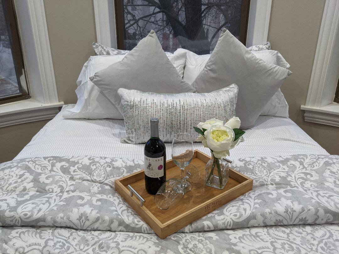 4558 S Ellis Avenue, Chicago, IL 60653