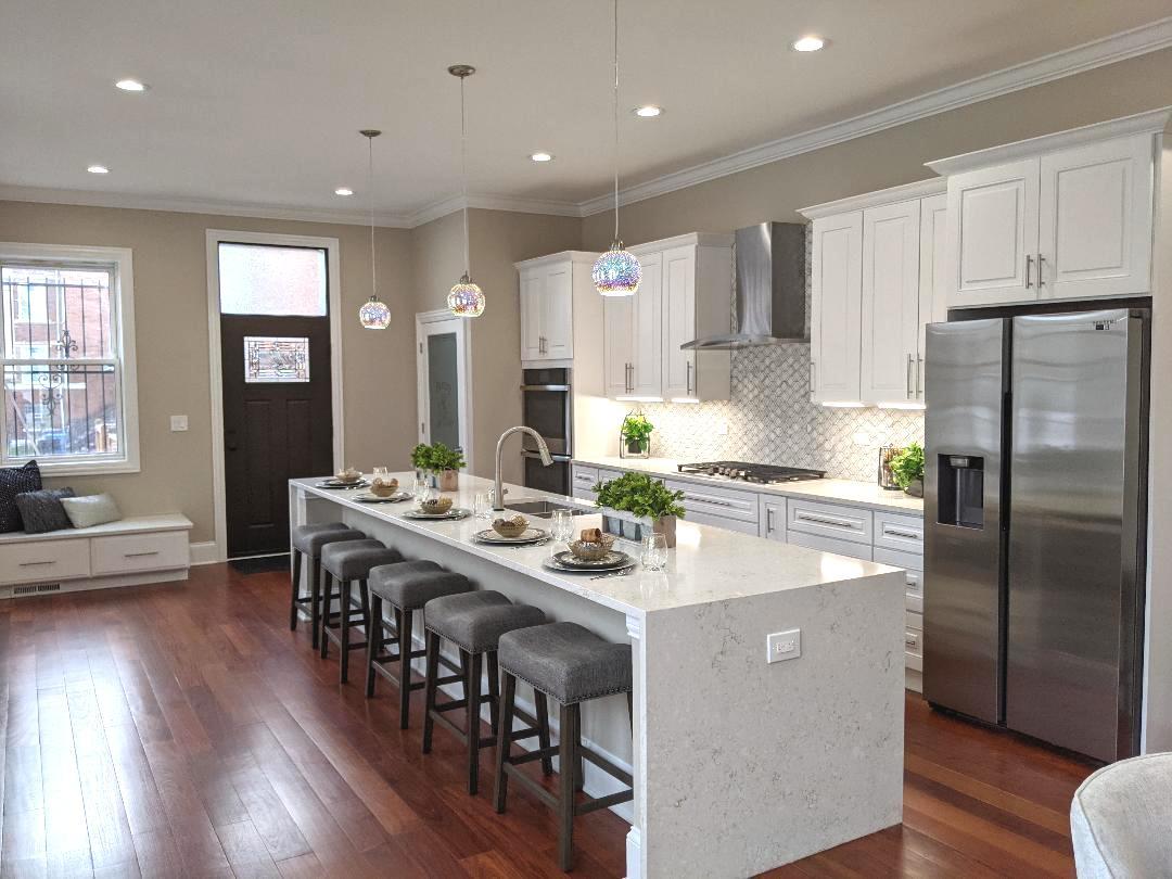 4558 S Ellis Avenue, Chicago, IL 60653